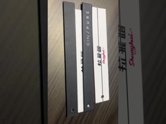 Etichetta per abbigliamento in plastica trasparente con chiusura a scatto per l'etichettatura dei capi