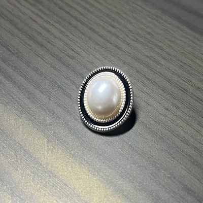 Accessoio di abbigliamento di plastica rotondo bottone di perla cardigan a maglia da donna