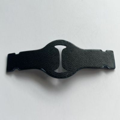 Giubbotti neri Etichette con cerotti in pelle Accessoari per borse di mano Articoli fatti a mano