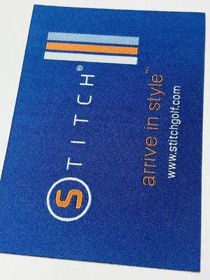 Abbigliamento di satinato Damasco Etichette di cucitura tessute stampate su misura ricamate