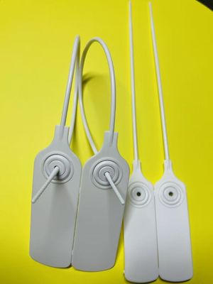 Tag di sicurezza in tessuto bianco di plastica su vestiti rettangolare