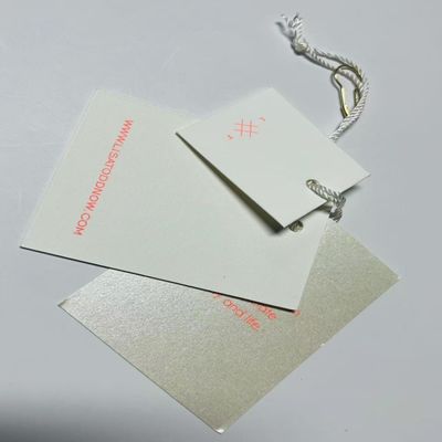 Giubbotto a colori sostenibili di carta per abbigliamento