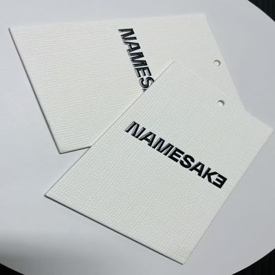 Indumenti da abbigliamento per la vendita al dettaglio