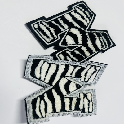 Patch di abbigliamento standard o personalizzati a taglia di buco con stampa a colori per disegni personalizzati e stili personalizzati