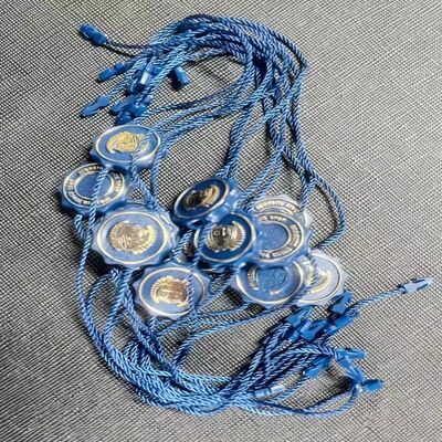 Calzature Fasciatore di etichette in plastica lunghezza appesa di circa 10 pollici progettato per l'etichettatura di abbigliamento nei settori dell'abbigliamento e della calzatura