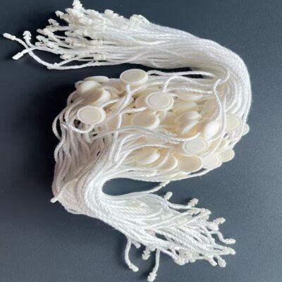 Fissaggi per etichette in nylon resistenti e durevoli, lunghezza 4 pollici, ideali per etichettare e marcare l'inventario nei centri di distribuzione